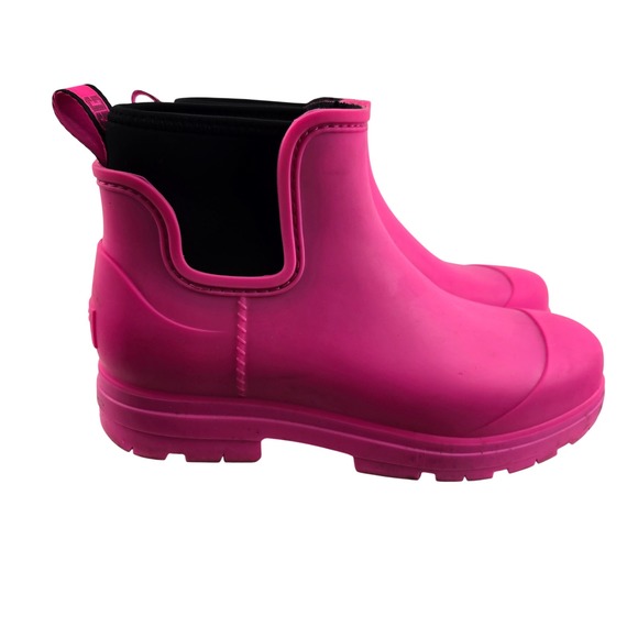 UGG Shoes - UGG Droplet Rain Boots Taffy Pink Waterproof Chelsea Ankle Bootie Size 8 Neon